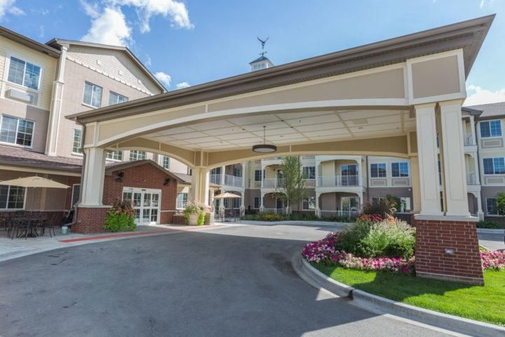 The Oaks At Algonquin Senior Living